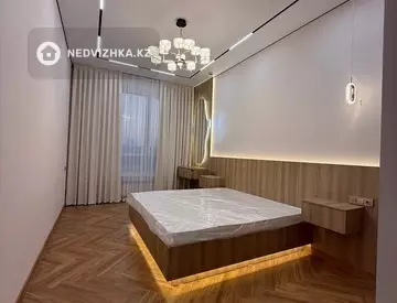 3-комнатная квартира, этаж 9 из 9, 100 м²