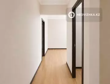 3-комнатная квартира, этаж 1 из 5, 59 м², миниатюра 3