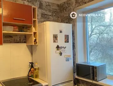 4-комнатная квартира, этаж 5 из 5, 61 м²