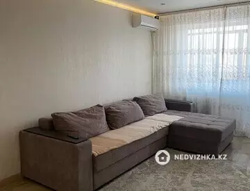 4-комнатная квартира, этаж 5 из 5, 61 м²