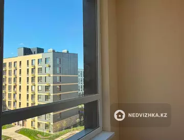 2-комнатная квартира, этаж 7 из 9, 62 м², миниатюра 2