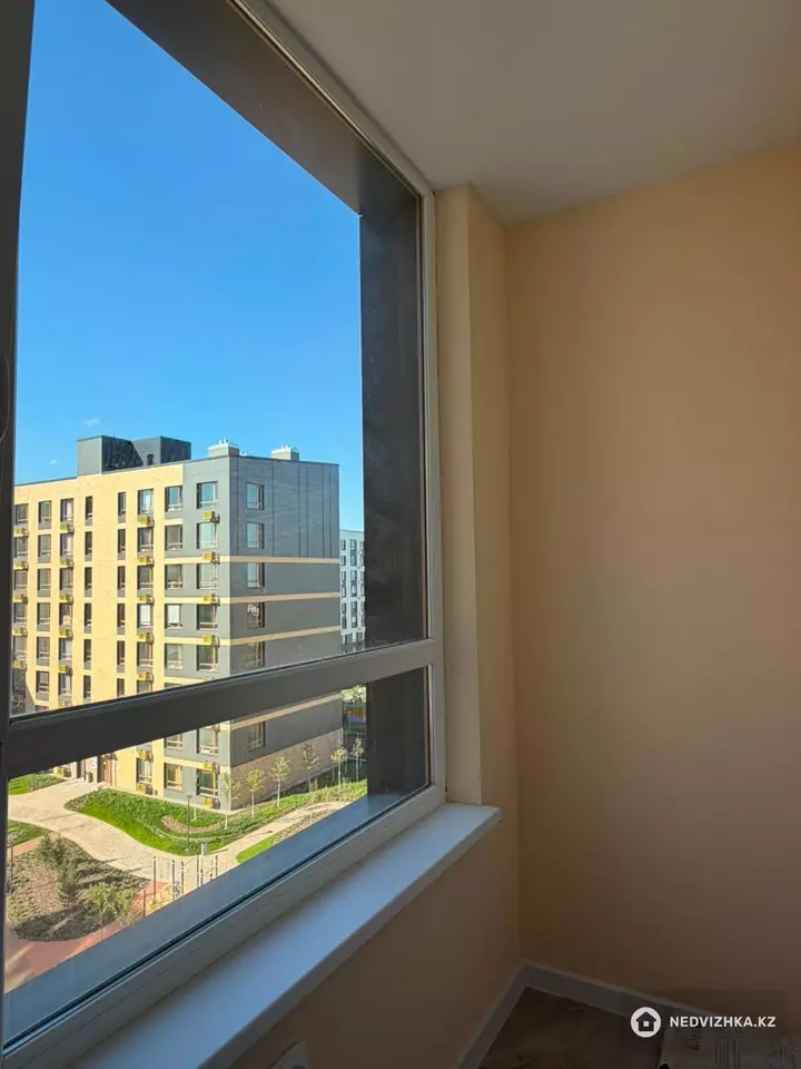 2-комнатная квартира, этаж 7 из 9, 62 м², фотография 2