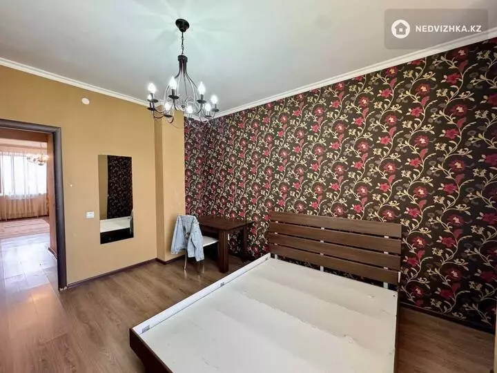 1-комнатная квартира, этаж 14 из 10, 70 м², фотография 4