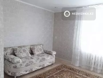 1-комнатная квартира, этаж 4 из 5, 32 м², Посуточно