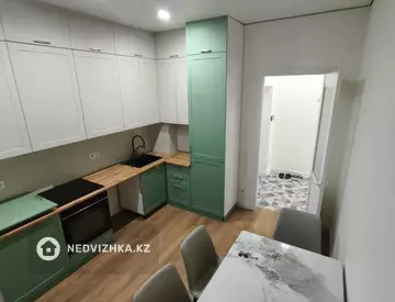 2-комнатная квартира, этаж 6 из 9, 57 м², миниатюра 6
