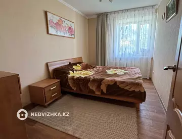 3-комнатная квартира, этаж 4 из 5, 77 м², миниатюра 7