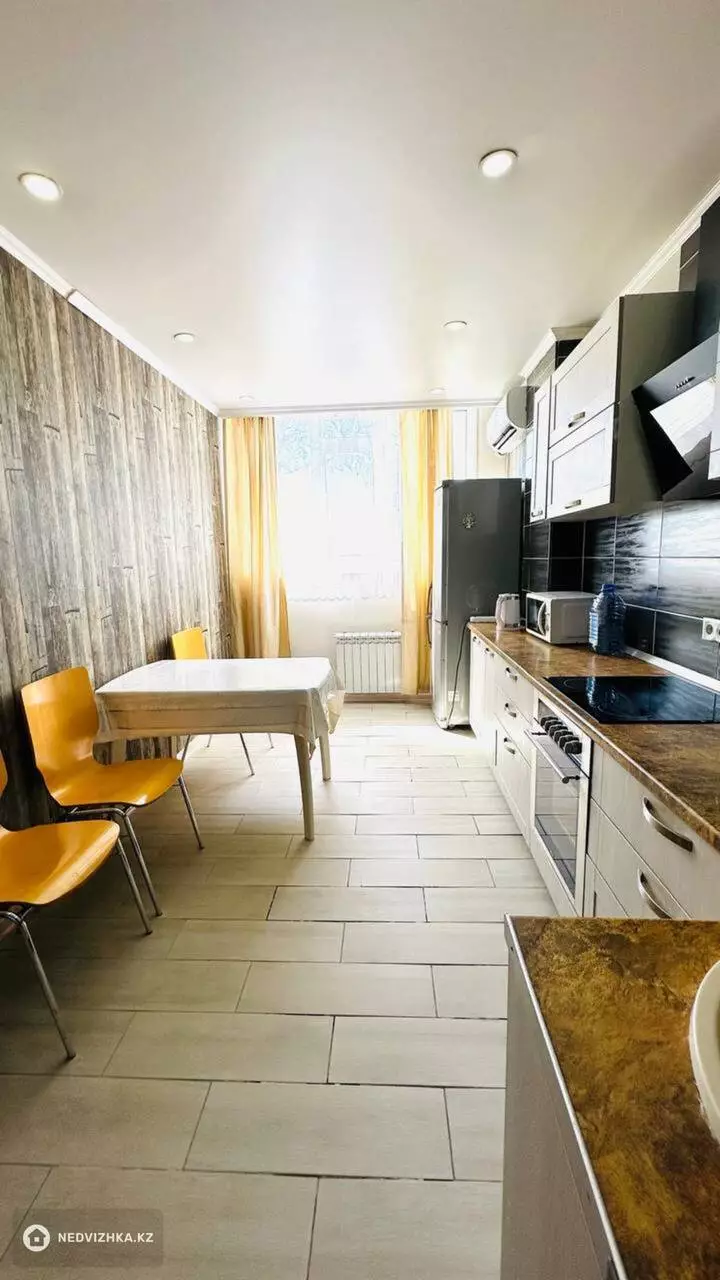 2-комнатная квартира, этаж 6 из 25, 62 м², фотография 3