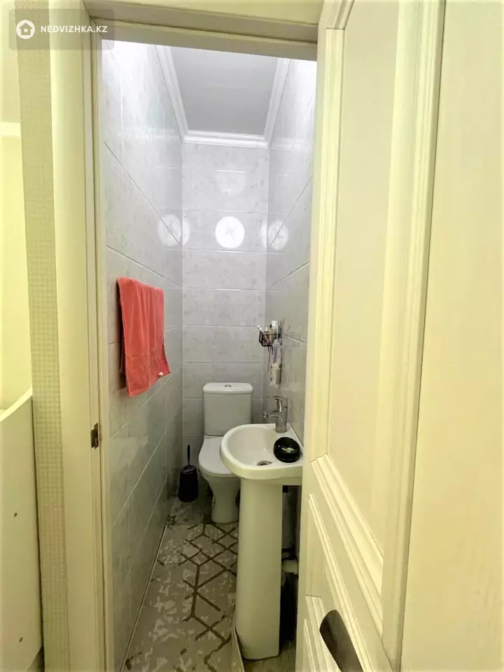 3-бөлмелі пәтер, қабат 4 барлық қабат саны 12, 82 м², 4-фотосурет