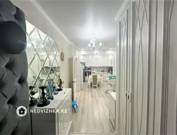 3-комнатная квартира, этаж 4 из 12, 82 м², миниатюра 9