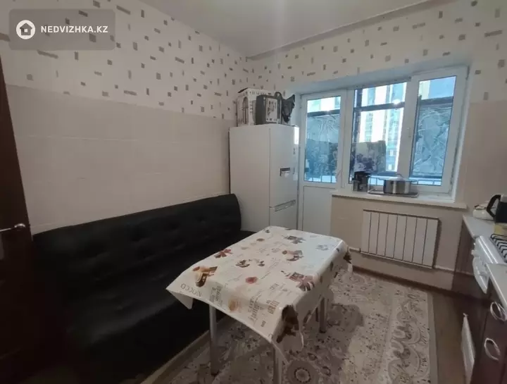 1-комнатная квартира, этаж 3 из 9, 43 м², фотография 5
