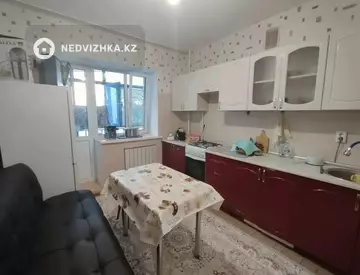 1-комнатная квартира, этаж 3 из 9, 43 м², миниатюра 6