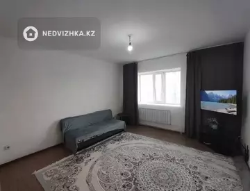1-комнатная квартира, этаж 3 из 9, 43 м², миниатюра 9
