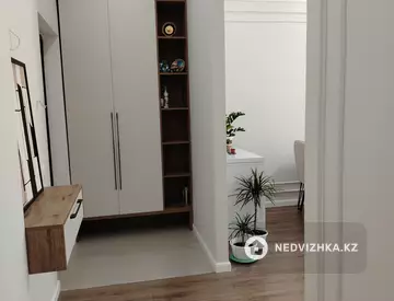 3-комнатная квартира, этаж 11 из 12, 67 м²