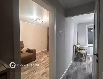 1-комнатная квартира, этаж 3 из 5, 30 м²