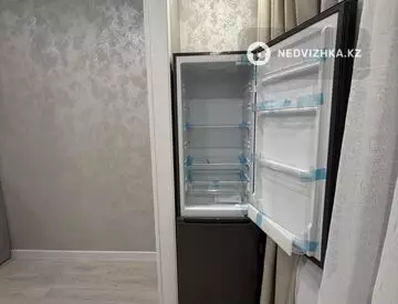 1-комнатная квартира, этаж 2 из 7, 44 м², На длительный срок
