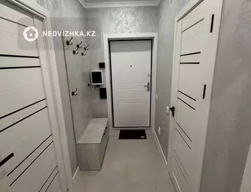 1-комнатная квартира, этаж 2 из 7, 44 м², На длительный срок