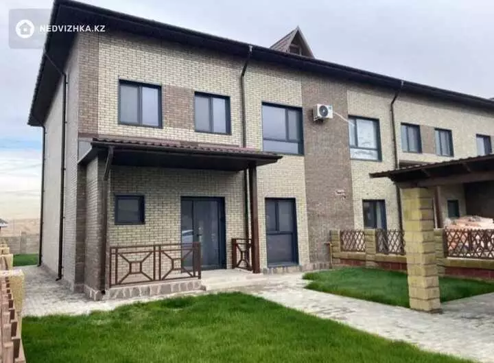 5-комнатный таунхаус, 5 соток, 170 м²