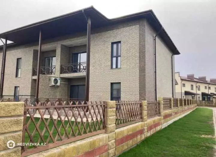 5-комнатный таунхаус, 5 соток, 170 м², фотография 3