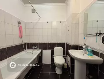 2-комнатная квартира, этаж 14 из 17, 70 м², миниатюра 6