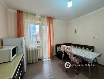2-комнатная квартира, этаж 14 из 17, 70 м², миниатюра 7