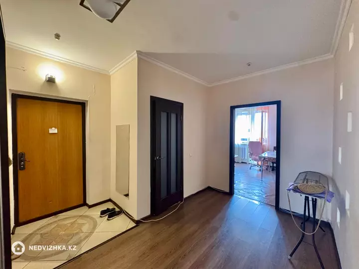 2-комнатная квартира, этаж 14 из 17, 70 м², фотография 3