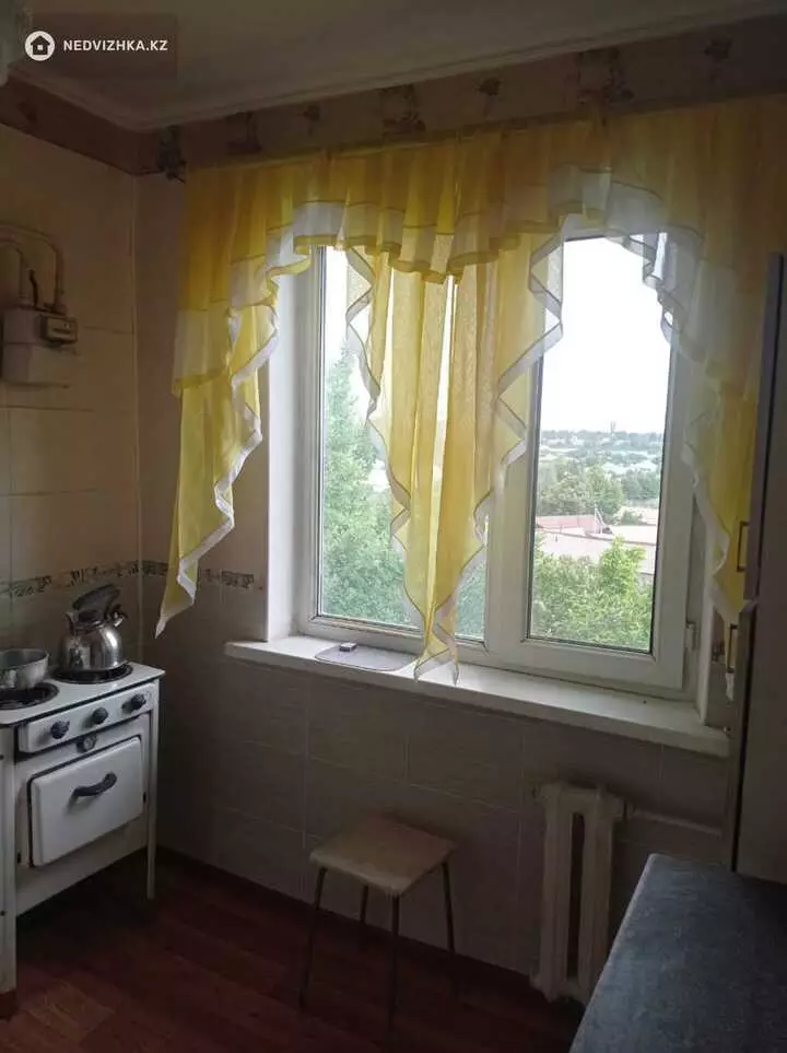 2-комнатная квартира, этаж 5 из 5, 43 м², фотография 4