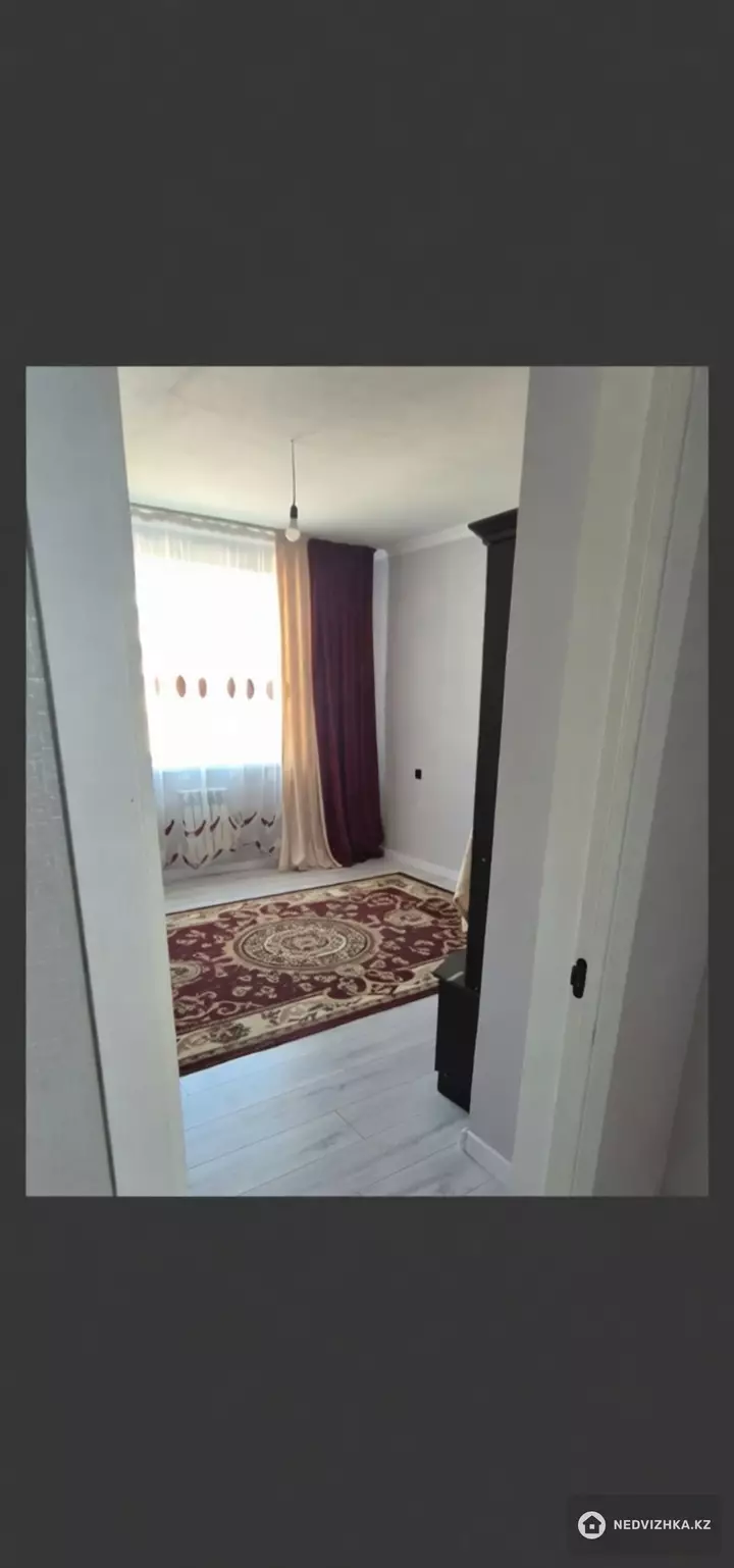 3-комнатная квартира, этаж 2 из 5, 4 м², На длительный срок, фотография 2