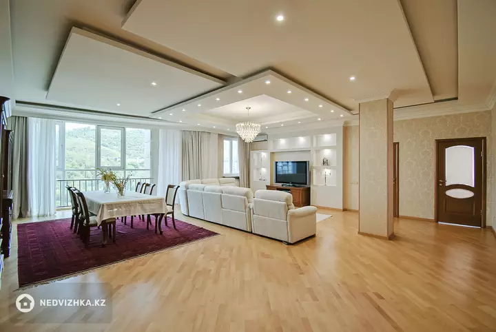 4-комнатная квартира, этаж 12 из 20, 241 м², 2-фотосурет