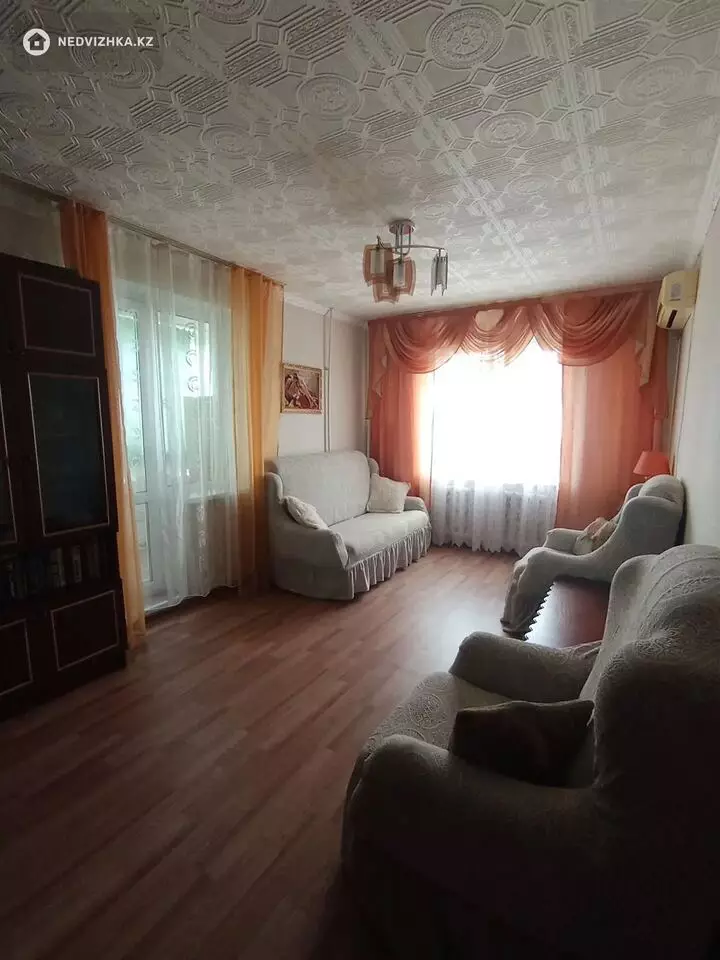 2-комнатная квартира, этаж 5 из 10, 54 м²