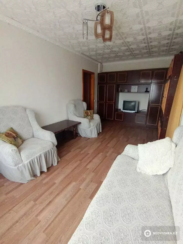 2-комнатная квартира, этаж 5 из 10, 54 м², фотография 3