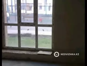 1-комнатная квартира, этаж 1 из 12, 38 м², миниатюра 3