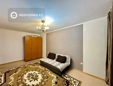 1-комнатная квартира, этаж 4 из 5, 30 м²