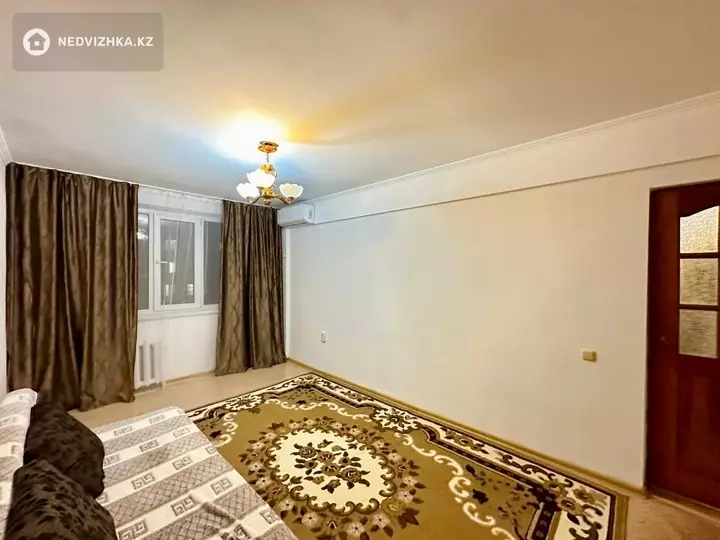 1-комнатная квартира, этаж 4 из 5, 30 м², фотография 4