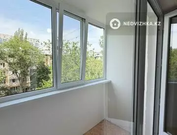 3-комнатная квартира, этаж 4 из 5, 70 м²