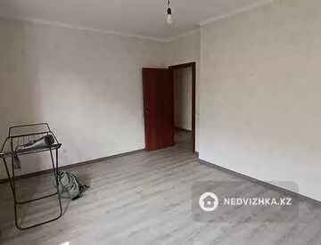 1-комнатная квартира, этаж 6 из 9, 36 м², миниатюра 2
