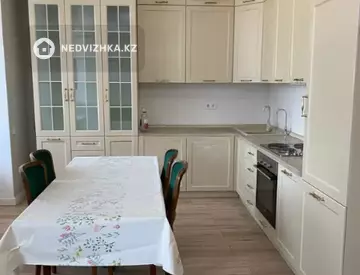 2-комнатная квартира, этаж 3 из 9, 56 м², миниатюра 1