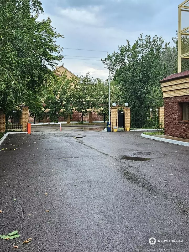 2-комнатная квартира, этаж 3 из 5, 82 м², 5-фотосурет