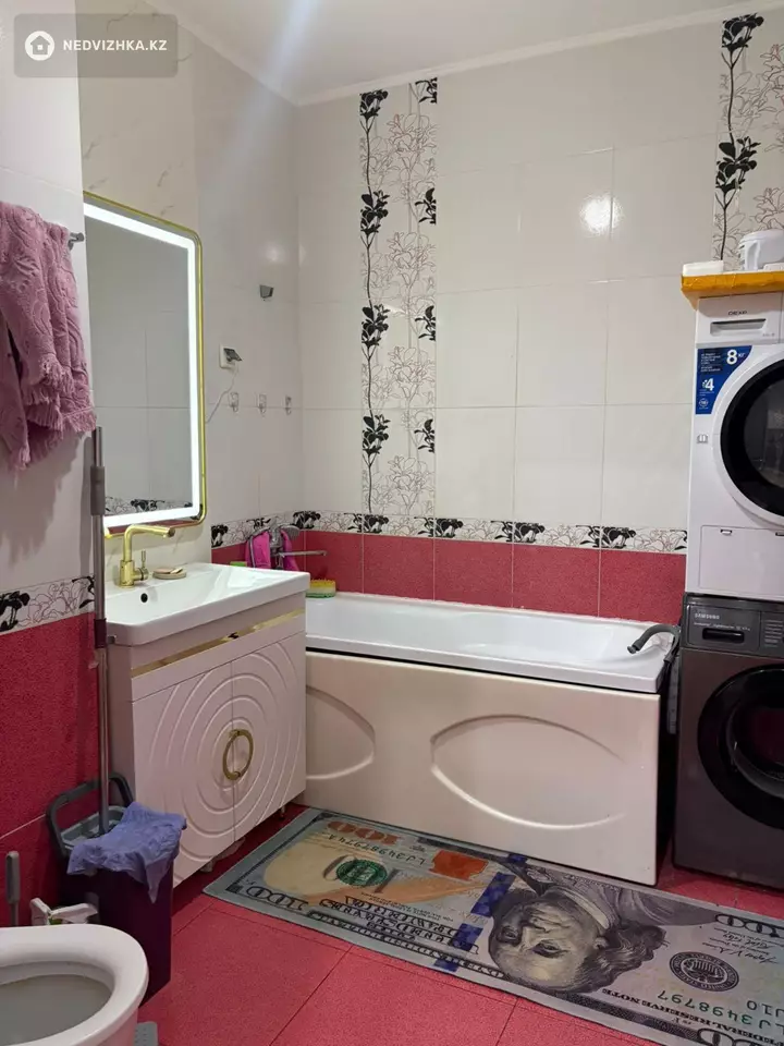 3-комнатная квартира, этаж 13 из 17, 82 м², фотография 3