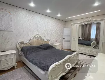 3-комнатная квартира, этаж 13 из 17, 82 м², миниатюра 12