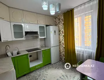 1-комнатная квартира, этаж 4 из 12, 38 м², миниатюра 6