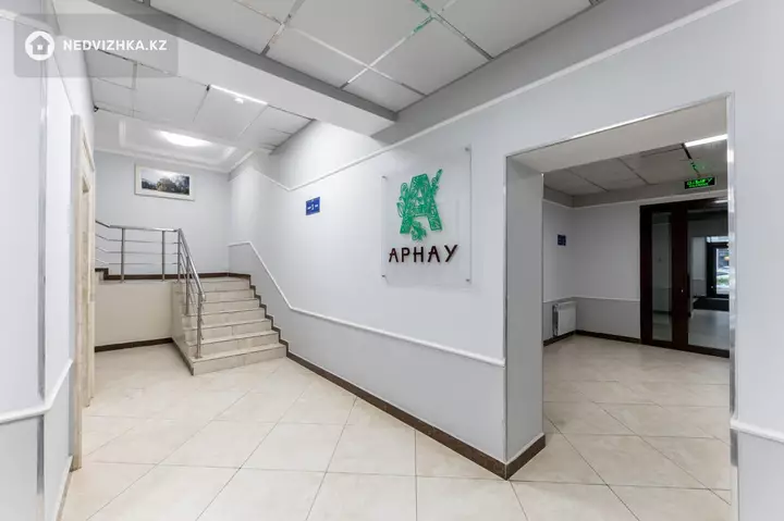 3-комнатная квартира, этаж 4 из 8, 80 м², фотография 5