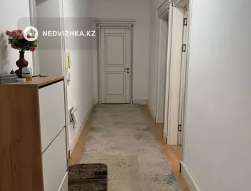 3-комнатная квартира, этаж 2 из 6, 81 м², миниатюра 4
