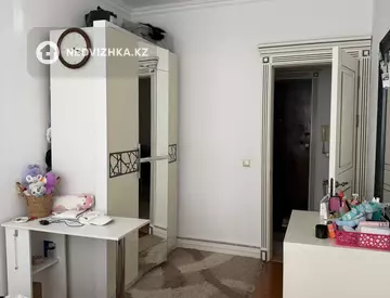 3-комнатная квартира, этаж 2 из 6, 81 м², миниатюра 11