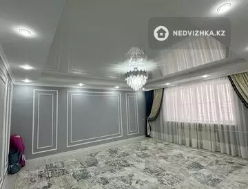 5-комнатная квартира, этаж 2 из 4, 140 м², миниатюра 12