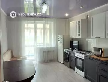 1-комнатная квартира, этаж 4 из 5, 54 м²