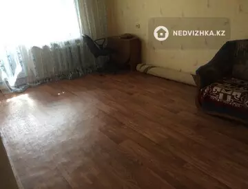 1-комнатная квартира, этаж 3 из 5, 33 м²