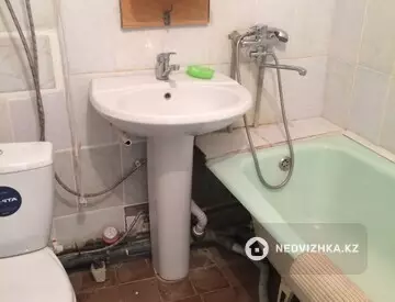 1-комнатная квартира, этаж 3 из 5, 33 м²