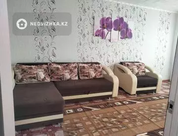2-комнатная квартира, этаж 3 из 5, 43 м², миниатюра 6