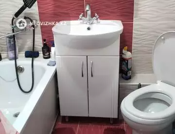 2-комнатная квартира, этаж 3 из 5, 43 м², миниатюра 9