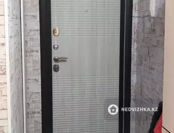 2-комнатная квартира, этаж 3 из 5, 43 м², миниатюра 12